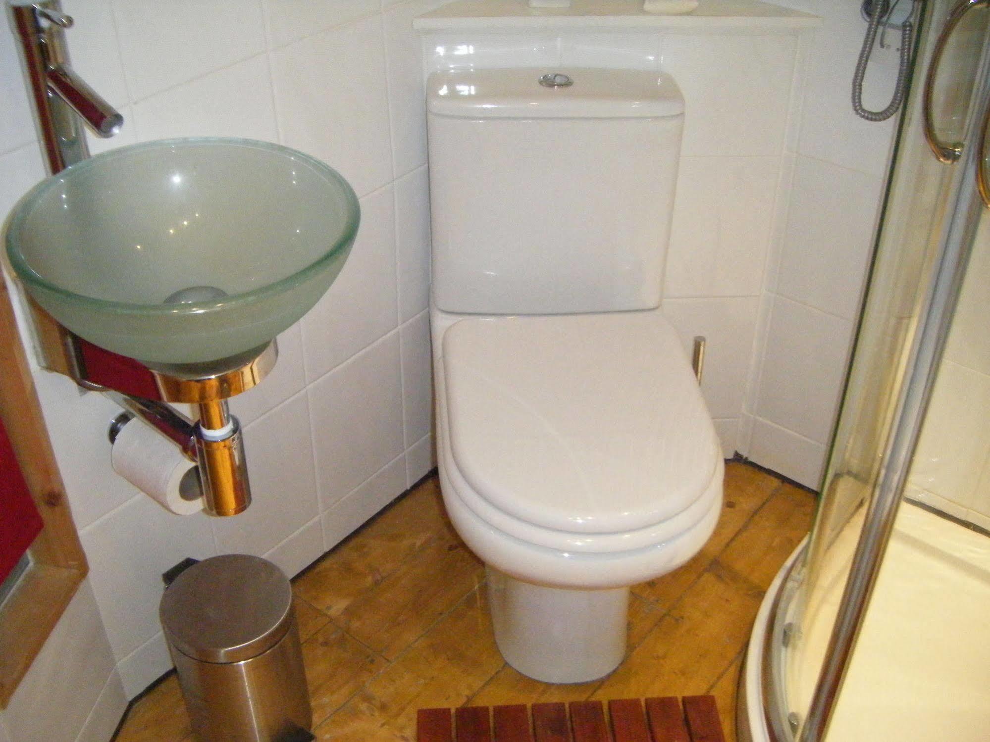F3 2 Bedroomed Town House - Free Parking - Super 150 Mbps Wifi Near Gavin N Stacey Film House - 1 Free Dog Allowed باري المظهر الخارجي الصورة