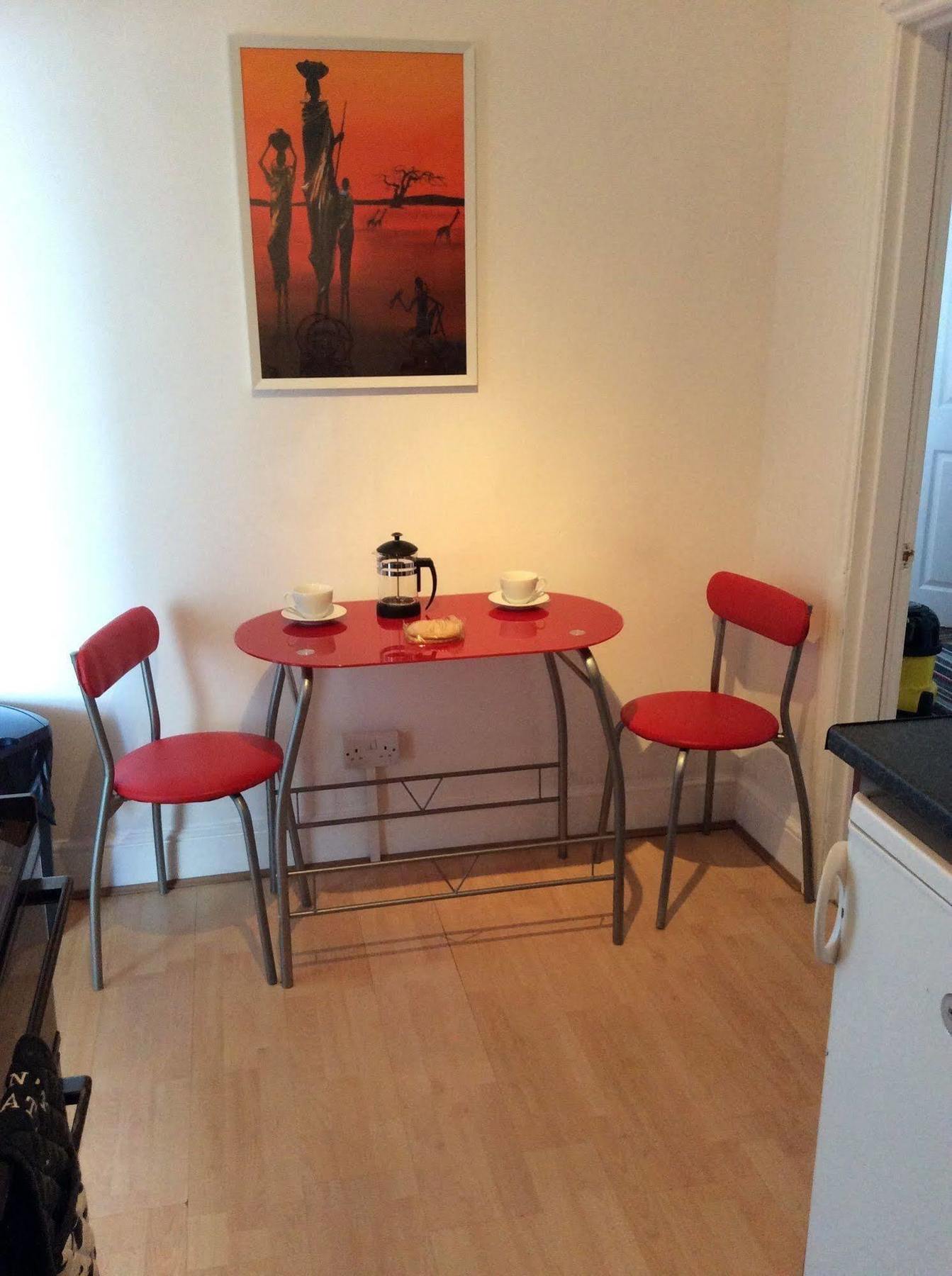 F3 2 Bedroomed Town House - Free Parking - Super 150 Mbps Wifi Near Gavin N Stacey Film House - 1 Free Dog Allowed باري المظهر الخارجي الصورة