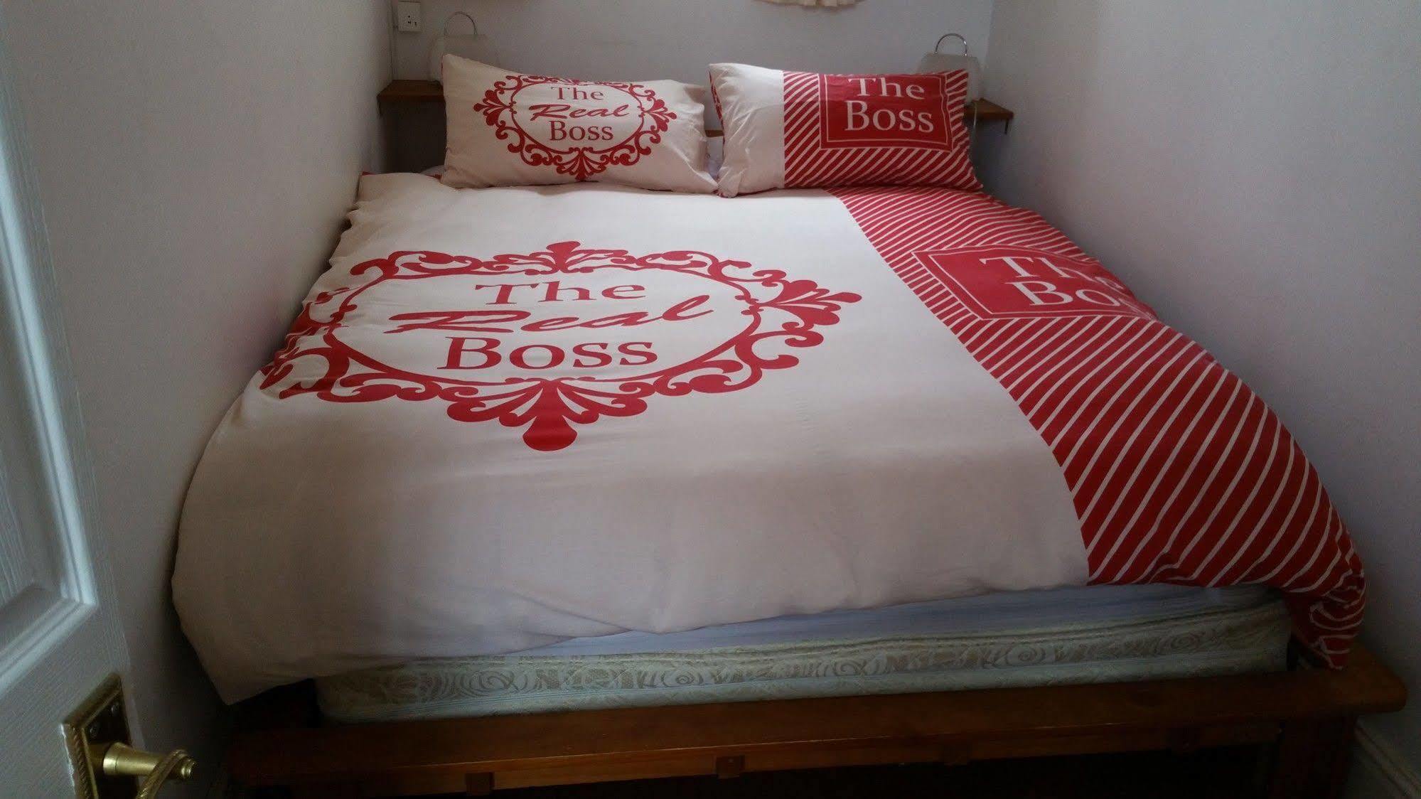 F3 2 Bedroomed Town House - Free Parking - Super 150 Mbps Wifi Near Gavin N Stacey Film House - 1 Free Dog Allowed باري المظهر الخارجي الصورة